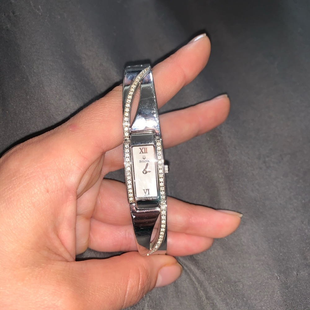 Bulova small watch - Picture 2 of 5